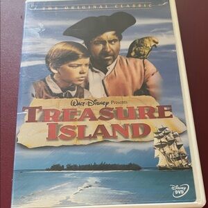 ( 0424 ) Disney Treasure Island DVD with Red and Blue Cover